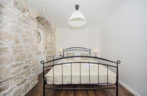 Apartments Stone Elegance