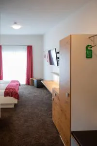 黑恩施瓦温诺旅馆 - Langenbeutingen