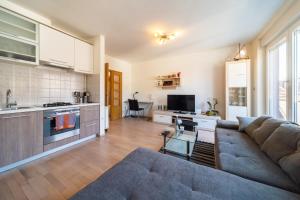 SUPER PetrovA Apartment