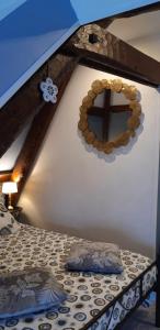 B&B / Chambres d'hotes LE CHALET SUISS - Chambre Santorin : photos des chambres