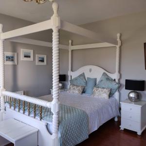 Stella Maris Bed and Breakfast, On the Beach