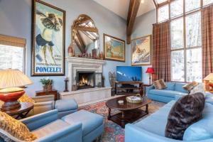 Four-Bedroom House room in Sierra Trail Residence condo