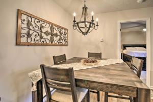 Hike, Ski and More! Modern Sugar Mtn Condo with Deck