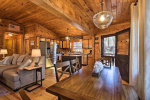 Outdoor Lovers Haven in the Blue Ridge Mtns!