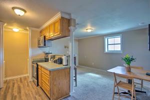 Remodeled Ranch Apt in Sanger: 12 Mi to Lake!