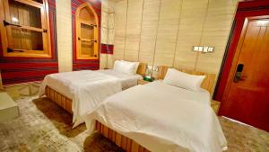 Fort Guesthouse نُزل القلعة