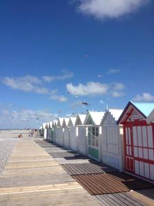 Appartements Le JV 1 cayeux sur mer baie de somme 100m plage : photos des chambres