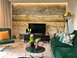 Baltic Riviera Apartments Garden Sanctuary Retreat