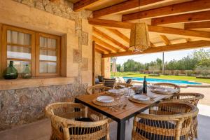 Villa Can Canavaret by SunVillas Mallorca