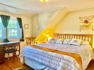 Artful Lodging & Retreats