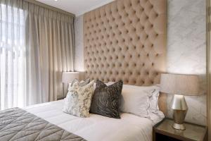 Masingita Towers, 15 West Road South Road