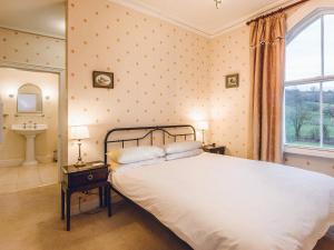 Standard King Room room in The Forest Country House B&B