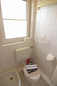 Apartment with Balcony room in Henning 1 Stock