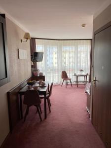 Rose Apartment