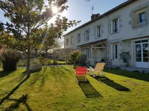Domaine de Pelouaille - chambre d'hôtes - Courcelles