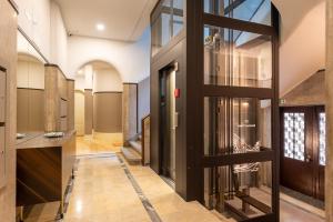 CC Downtown Palace - A