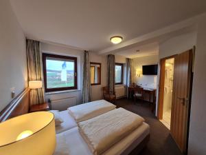 Double or Twin Room room in Hotel Waldquelle - Baumhaushotel Aerzen