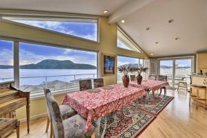 Anacortes Paradise Vacation Rental with Water Views!
