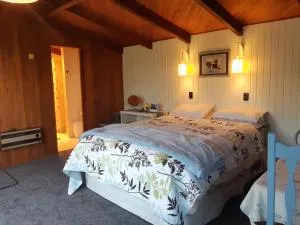 The Fishers @33 - Hilton