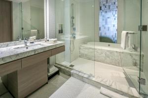 Aluna Lux Suites at SLS Lux Brickell Building
