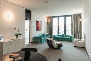 DUPARC Contemporary Suites