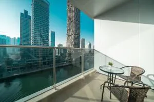 HiGuests - Spacious Apt for 5 With Spectacular Marina Views - Dubai