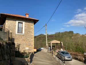Casa Elena Cangas de Onis con WiFi y parking gratuito