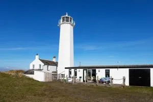 Finest Retreats - The Lighthouse Hide - Rampside