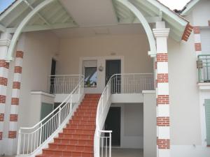 LA PAREE DEAU 513 appartement 2 chambres avec piscine