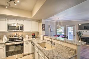 Near Westworld and TPC Golf Scottsdale Gem with Pool