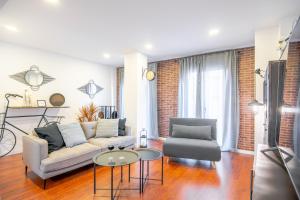 Expoholidays Almería Centro PARKING gratis