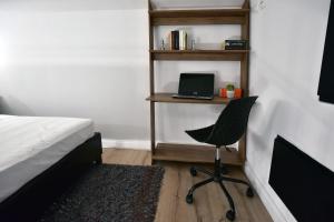 Queen 4 Apartment in the Heart of the Corfu Historical Old Town Center