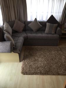 L&g caravan hire 4 BERTH CORAL BEACH GEN FAMILYS ONLY AND LEAD PERSON MUST BE OVER 30