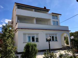 Sea view apartments Sunny Escape