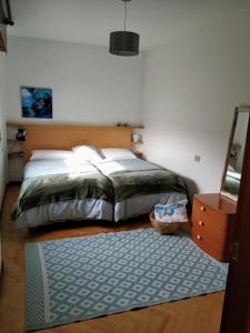 Piso, Playa de Covas