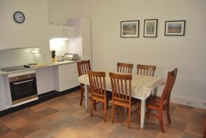 Jacaranda Cottage