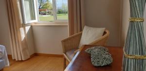 Séjour élégance et bien-être au CHATEAU de GRANDMONT - piscine et parc arboré au coeur du vignoble du Beaujolais