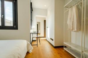 Edificio Fénix by Plaza Mayor Apartamentos