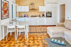 MARLA House Sea View