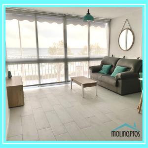 Apartamento Familiar Frente al Mar by Molinaptos