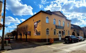 KOMPLEX -Rendezvénytermek-Panzió-Apartman-Irodák-