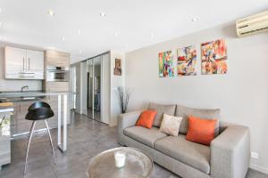 Le Nude - Port Ambonne Village Naturiste