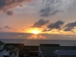 Apartment with a Seaview- Amanzimtoti - Golokodo