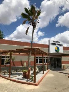 Pousada Serra Negra - 卡鲁阿鲁