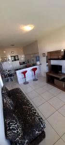 Ap07-A 50 Metros da Praia Flats Mobiliados para 4 pessoas