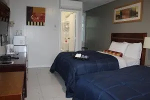 Sunrise Inn - MacTier