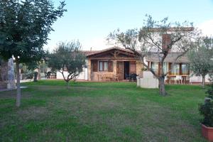Two-Bedroom Apartment with Garden View