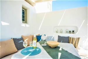 Apleton Villas Paros Greece