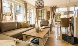 Sturmvogel - Jagdhaus