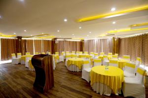 The Hoften Blue Magnets, Dalhousie